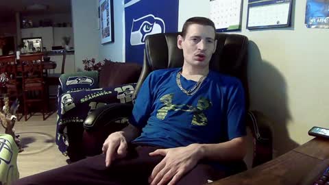 Snapshot of swelteringk chatting on 01-26-25, 01:20 Kile online show from 01-26-25, 01:20