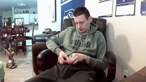 Snapshot of swelteringk chatting on 02-02-25, 02:06 Kile online show from 02-02-25, 02:06