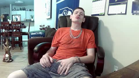 Snapshot of swelteringk chatting on 02-03-25, 12:36 Kile online show from 02-03-25, 12:36