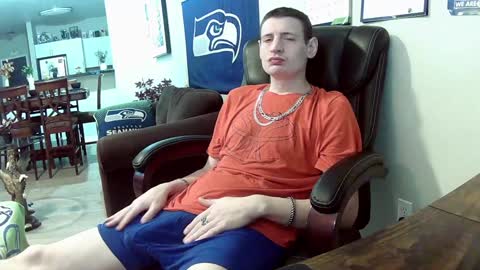 Snapshot of swelteringk chatting on 02-06-25, 12:43 Kile online show from 02-06-25, 12:43