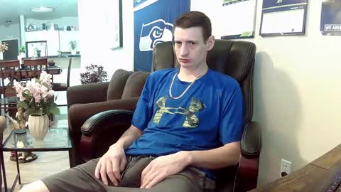 Snapshot of swelteringk chatting on 02-21-25, 02:39 Kile online show from 02-21-25, 02:39