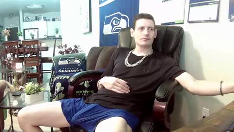 Snapshot of swelteringk chatting on 02-25-25, 05:15 Kile online show from 02-25-25, 05:15