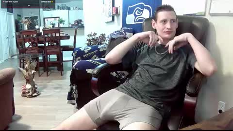 Snapshot of swelteringk chatting on 10-14-25, 02:45 Kile online show from 10-14-25, 02:45