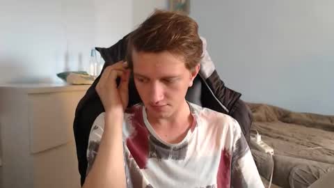 Cat online show from 01-13-26, 09:03