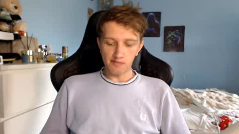 Snapshot of swetieechrm chatting on 06-12-26, 08:35 Cat online show from 06-12-26, 08:35