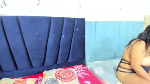 Snapshot of swett_lady_ chatting on 10-05-25, 12:58 swett_lady_ online show from 10-05-25, 12:58