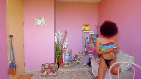 Snapshot of swettcabol chatting on 12-18-24, 08:25 swettcabol online show from 12-18-24, 08:25