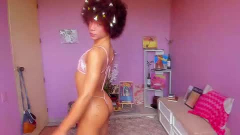 Snapshot of swettcabol chatting on 12-21-24, 05:07 swettcabol online show from 12-21-24, 05:07