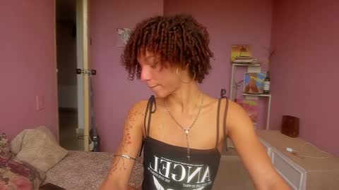 Snapshot of swettcabol chatting on 01-03-25, 06:24 swettcabol online show from 01-03-25, 06:24