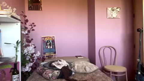 Snapshot of swettcabol chatting on 01-25-25, 04:35 swettcabol online show from 01-25-25, 04:35