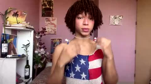 Snapshot of swettcabol chatting on 02-14-25, 04:31 swettcabol online show from 02-14-25, 04:31