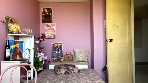 Snapshot of swettcabol chatting on 02-23-25, 04:24 swettcabol online show from 02-23-25, 04:24