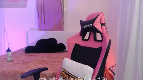 ashley blayde online show from 09-26-25, 01:31