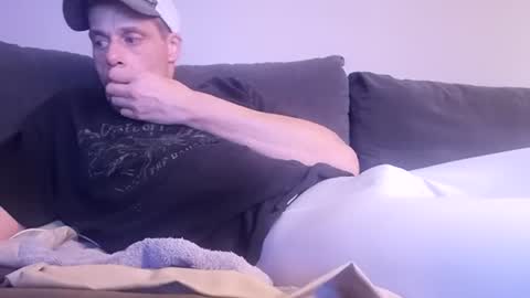 Snapshot of swontguy2025 chatting on 06-18-26, 02:23 swontguy2025 online show from 06-18-26, 02:23
