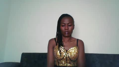 Snapshot of swtebony1 chatting on 06-12-26, 10:30 ALICIA online show from 06-12-26, 10:30