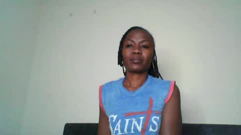 Snapshot of swtebony1 chatting on 07-20-26, 10:45 ALICIA online show from 07-20-26, 10:45