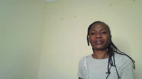 Snapshot of swtebony1 chatting on 07-24-26, 10:41 ALICIA online show from 07-24-26, 10:41