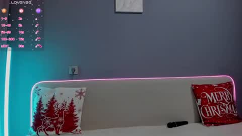 Ana online show from 12-23-25, 01:14