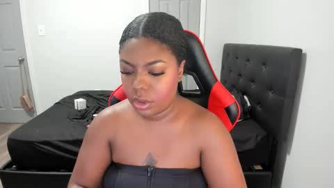 Snapshot of sxamleuy chatting on 03-15-26, 11:44 sxamleuy online show from 03-15-26, 11:44