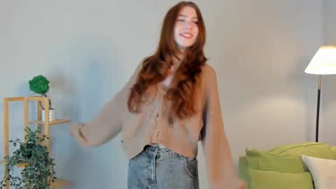 Snapshot of sybilkosa chatting on 02-19-26, 08:10 Alice online show from 02-19-26, 08:10