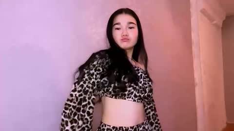 Amelia online show from 09-23-25, 11:02