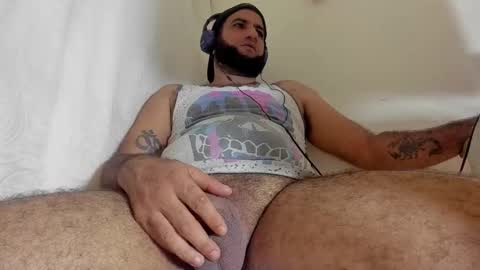 Snapshot of syd_achmed chatting on 01-16-26, 06:39 Greg online show from 01-16-26, 06:39