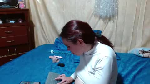 sydney_kane_ online show from 12-17-24, 08:23