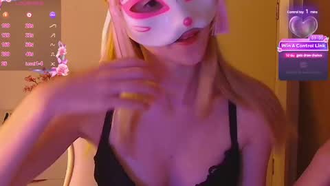 Milena online show from 01-06-25, 01:31