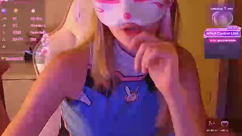 Milena online show from 01-14-25, 01:47