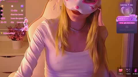 Milena online show from 02-08-25, 01:22