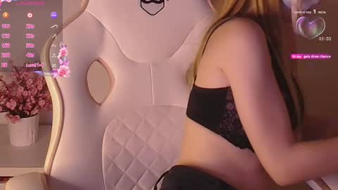 Milena online show from 10-14-25, 02:23