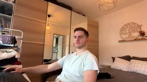 syl092 online show from 02-14-26, 09:39