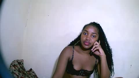 Snapshot of sylviasexy27 chatting on 12-03-24, 04:17 sylviasexy27 online show from 12-03-24, 04:17