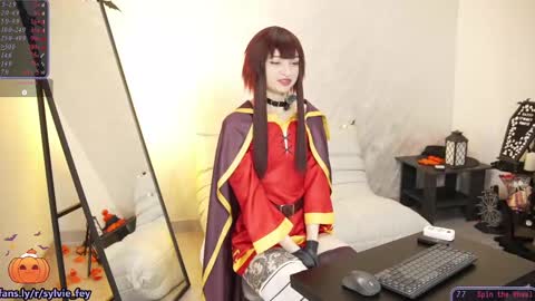 Snapshot of sylvie_fey chatting on 10-31-25, 12:11 Sylvie online show from 10-31-25, 12:11