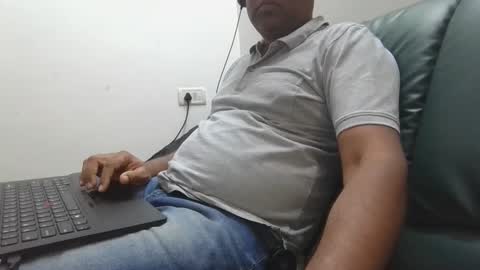 Snapshot of symond_jns chatting on 10-29-25, 09:11 symond_jns online show from 10-29-25, 09:11