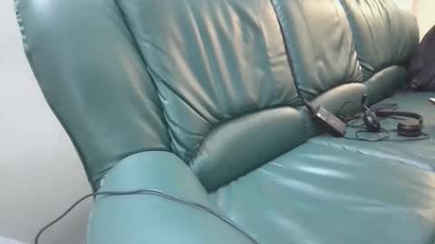 Snapshot of symond_jns chatting on 03-31-26, 10:04 symond_jns online show from 03-31-26, 10:04