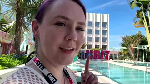 Snapshot of syndica chatting on 05-12-26, 01:41 Jennah online show from 05-12-26, 01:41