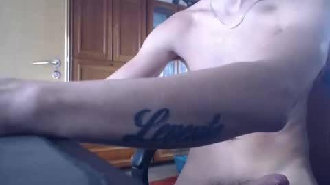 Snapshot of szabijunior chatting on 10-29-25, 07:32 szabijunior online show from 10-29-25, 07:32