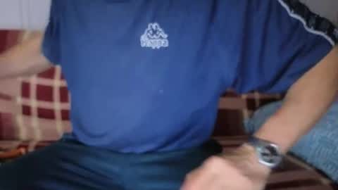 Snapshot of szaszinno6669068 chatting on 09-24-25, 04:10 szaszinno6669068 online show from 09-24-25, 04:10