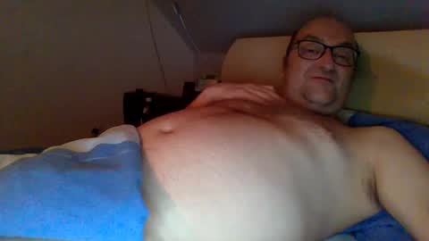 Snapshot of t0815 chatting on 01-17-25, 08:33 t0815 online show from 01-17-25, 08:33