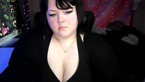 Snapshot of t0rchfairy710 chatting on 01-13-25, 09:42 Goddess Flame online show from 01-13-25, 09:42