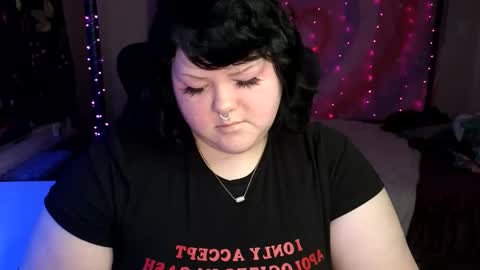 Snapshot of t0rchfairy710 chatting on 01-23-25, 02:23 Goddess Flame online show from 01-23-25, 02:23