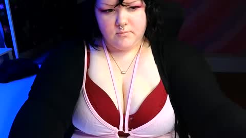 Snapshot of t0rchfairy710 chatting on 02-07-25, 04:27 Goddess Flame online show from 02-07-25, 04:27
