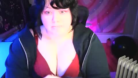 Snapshot of t0rchfairy710 chatting on 02-08-25, 05:29 Goddess Flame online show from 02-08-25, 05:29