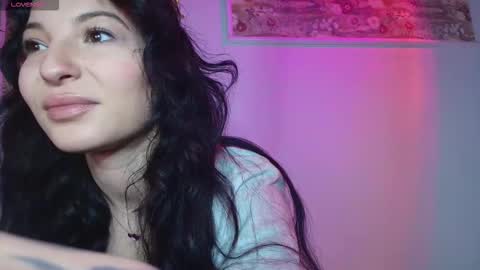 T A A H I R A online show from 03-18-26, 07:44