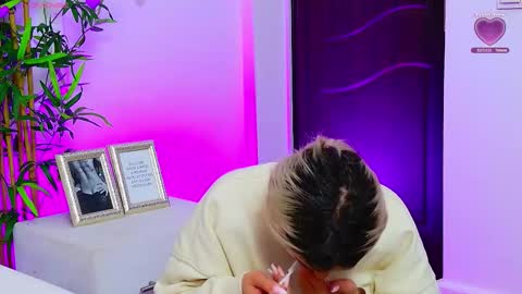 Arianna online show from 09-25-25, 12:09