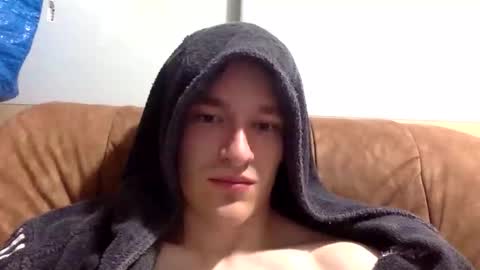 Snapshot of tabuo chatting on 09-26-25, 09:41 tabuo online show from 09-26-25, 09:41