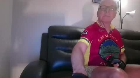 tacrunner66_ online show from 10-30-25, 02:07