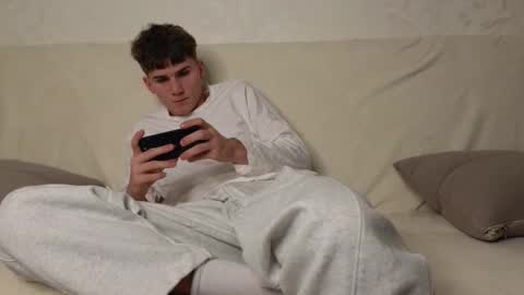 Alex online show from 12-03-25, 03:32