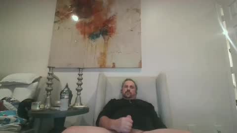 Snapshot of taiboi chatting on 12-30-24, 12:32 TaiBoi online show from 12-30-24, 12:32